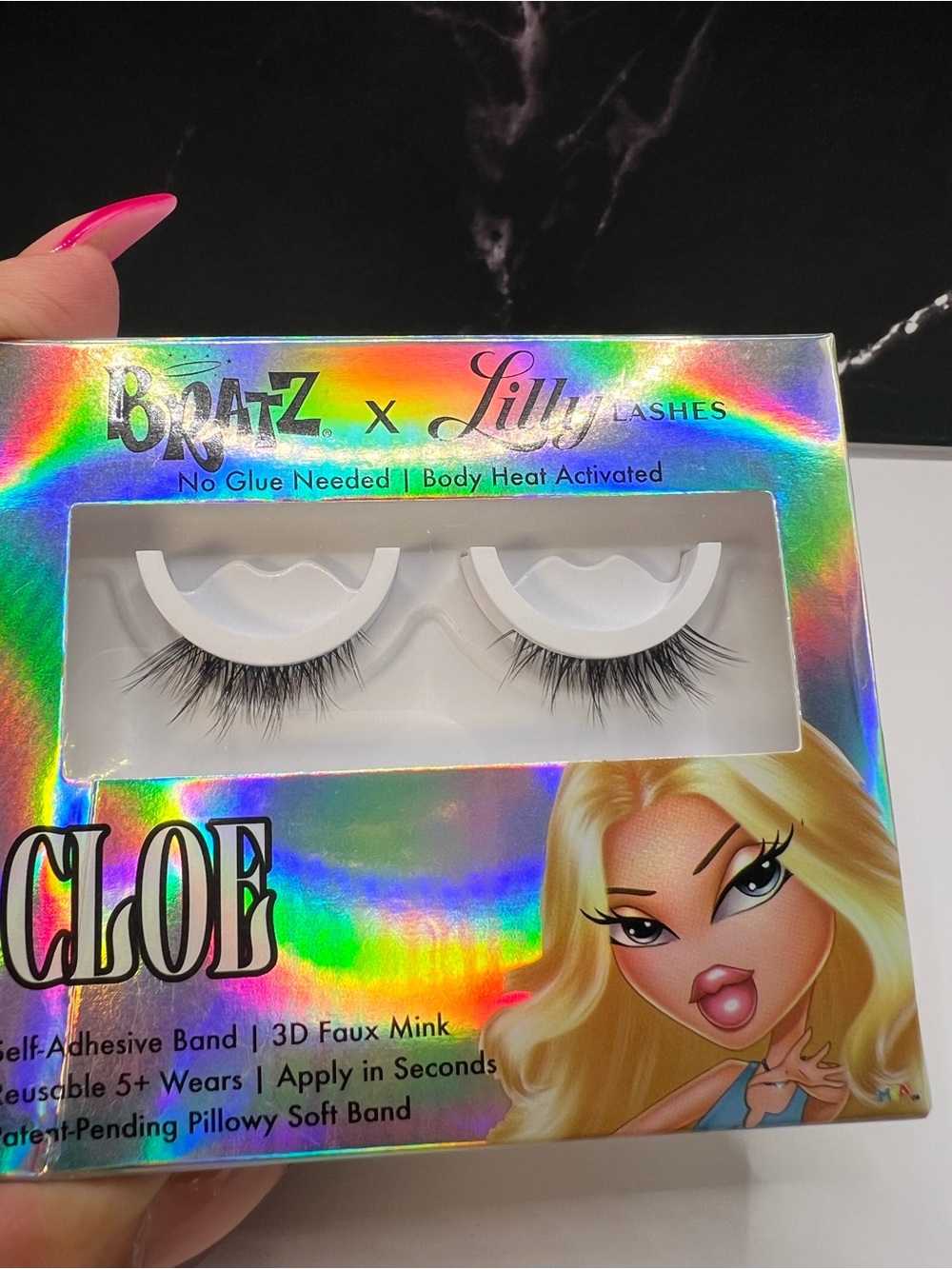 Lilly Lashes x Bratz CLOE Self-Adhesive 3D Faux Mink Lashes - Black Sealed Box